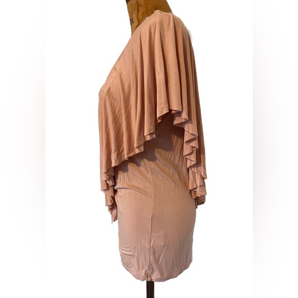 Olivia Sky Gorgeous Blush Waterfall V-Neck Top NWOT M - Picture 3 of 7